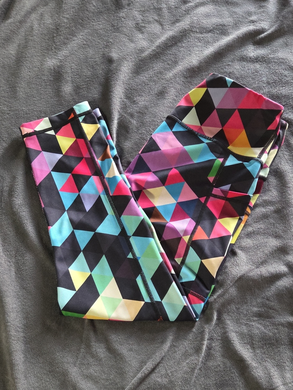 Constantly Varied Gear Multicolor Triangle Print Capri Leggings